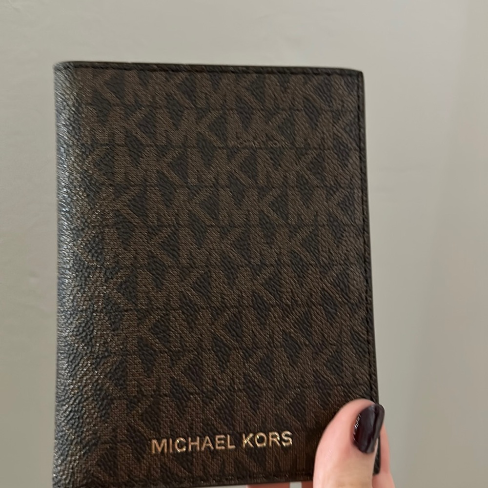 Michael Kors Passport Cover